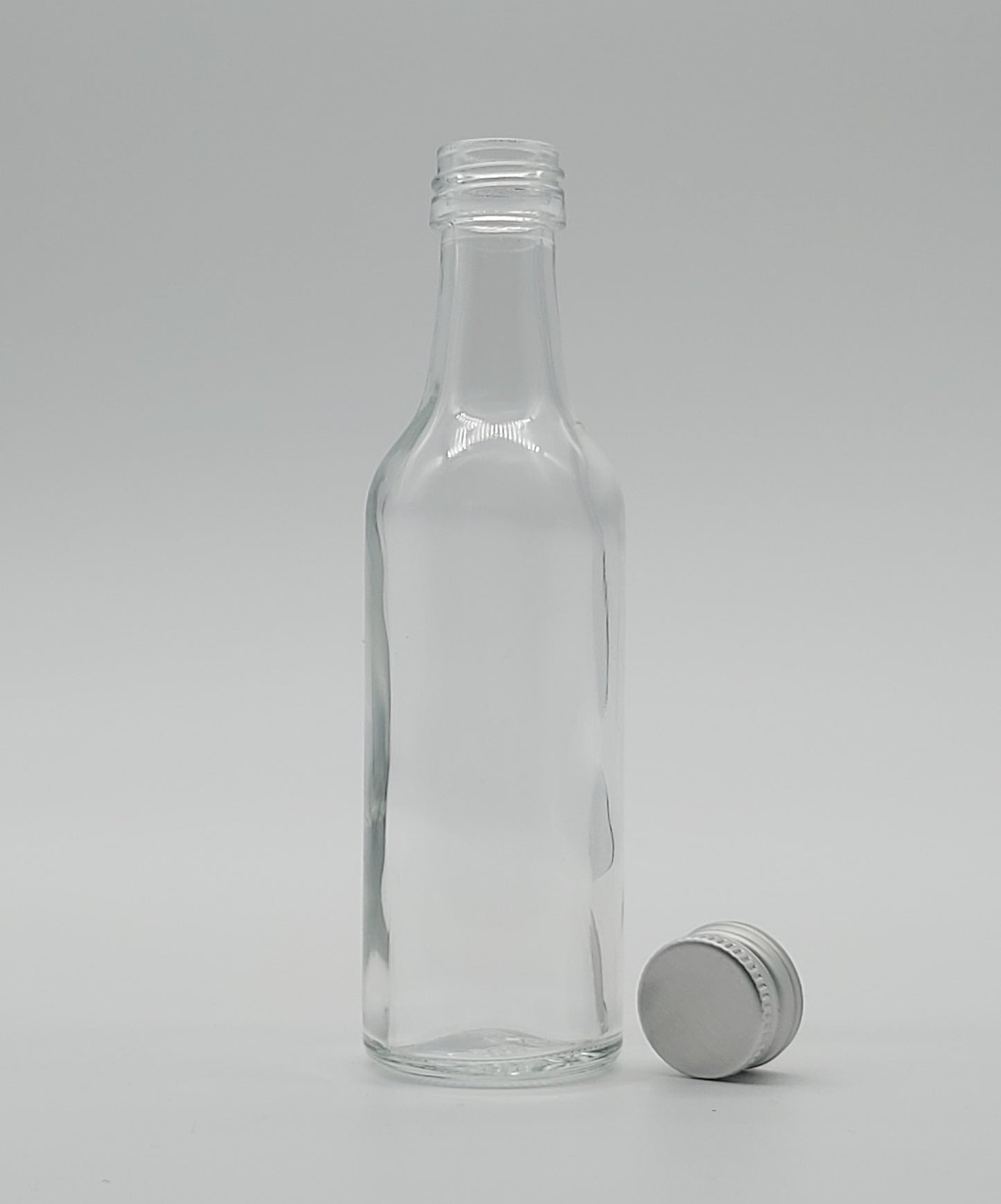 5cl/50ml Geradhalsflasche im Set inkl. Deckel PP18